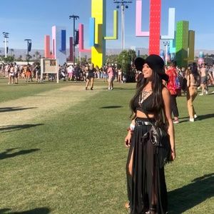 Meet your Posher, Janelle anne